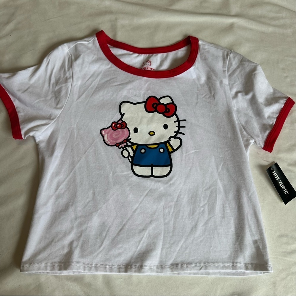 Hello Kitty Cropped T-Shirt
